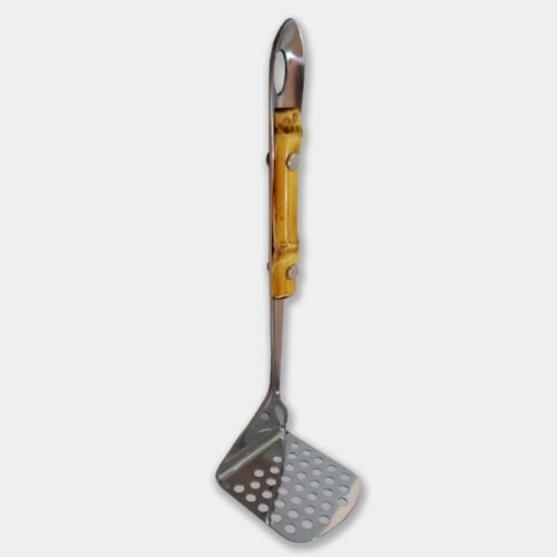 Amassador de batatas revestido com raiz de bambu natural marrom