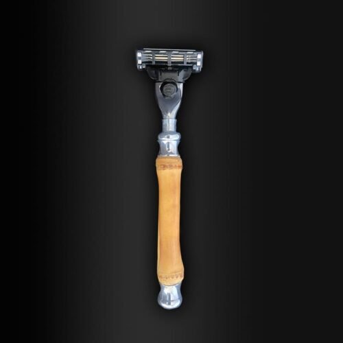 Barbeador feito a mão com haste de bambu e lamina descartavel da Labarker|Barbeador Labarker|Barbeador Labarker|barbeador de bambu|Barbeador Labarker|Barbeador Labarker|Barbeador Labarker