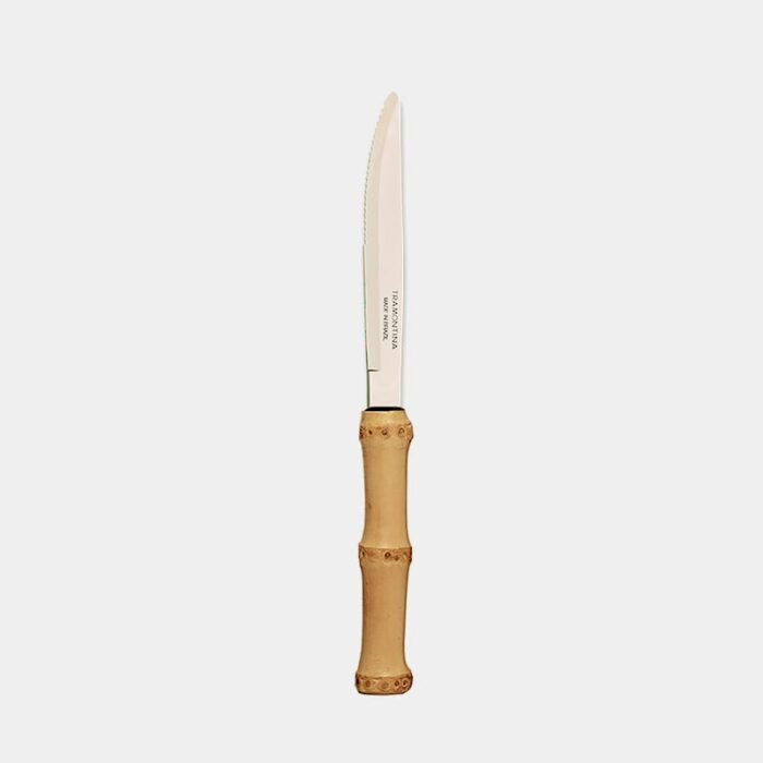 Faca de sobremesa com lamina de inox prateada da Tramontina com cabo de bambu natural marrom queimado